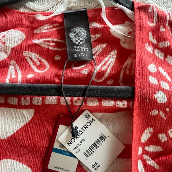 NEW! Vince Camuto Designer Coral and White Patterned Kimono OSFM - Picture 6 of 16